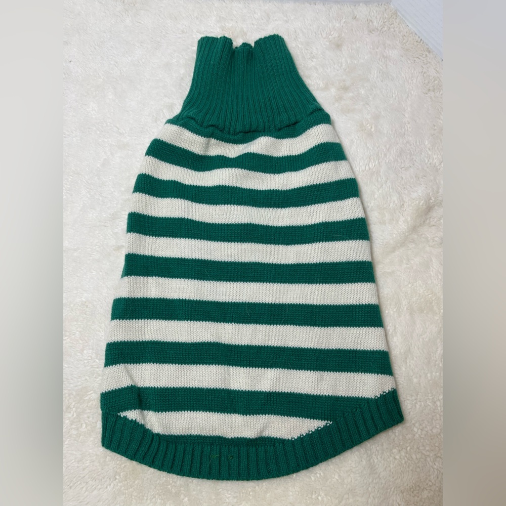 Dog Apparel and Accessories Set - Picture 3 of 10